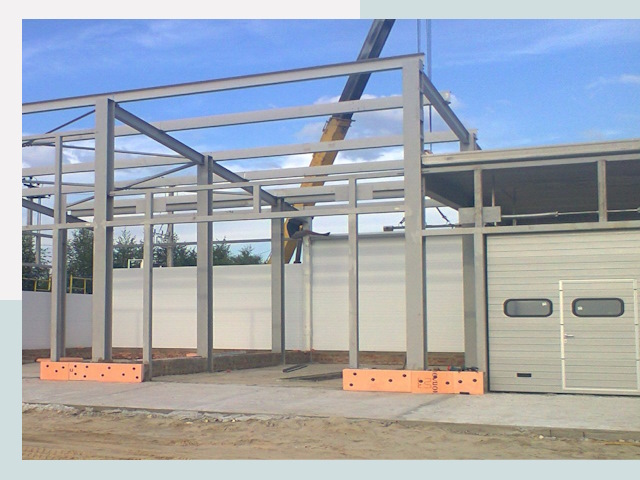 Строительство автосервисов от СтальСтрой-Птт по цене 622 руб.